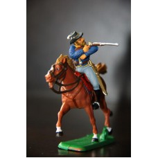 кавалерист Italeri  54мм цветной