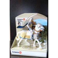 рыцарь (серия "Игры престолов") SCHLEICH 90-100мм ФРГ рыцарь (серия "Игры престолов") SCHLEICH 90-100мм ФРГ