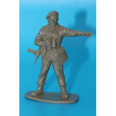 британський офіцер десантник солдат Airfix Revell 54мм ДРУГА СВІТОВА війна 